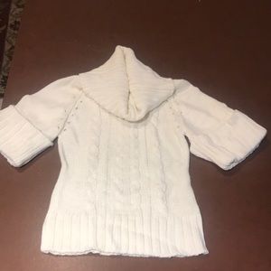 Chunky cable knit sweater 1/4 sleeve